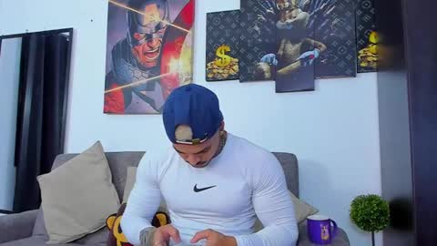 Jean  axelcrow       Modelo Independiente online show from January 2025 04:41:02 AM