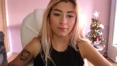 Jean online show from December 2024 04:10:02 PM