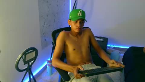 Jean Widow online show from November 2025 03:55:01 PM