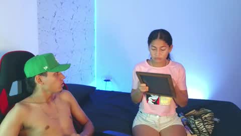 Jean Widow online show from November 2025 03:39:01 PM