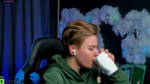 Snapshot of jean_wilsons chatting on September 2025 10:17:01 AM jean_wilsons online show from September 2025 10:17:01 AM