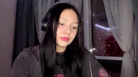 Snapshot of jeaneburroughs chatting on December 2025 01:49:02 PM Jeane online show from December 2025 01:49:02 PM