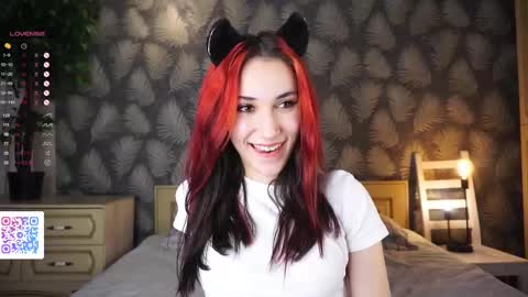 Haily online show from March 2025 11:38:01 PM