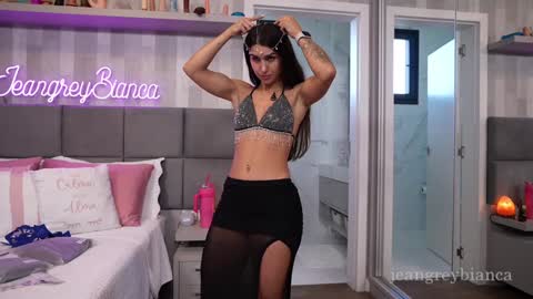 Bianca online show from September 2025 07:49:01 PM