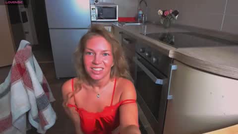 Snapshot of jeannesnowru chatting on November 2025 02:54:01 AM Jeanne online show from November 2025 02:54:01 AM