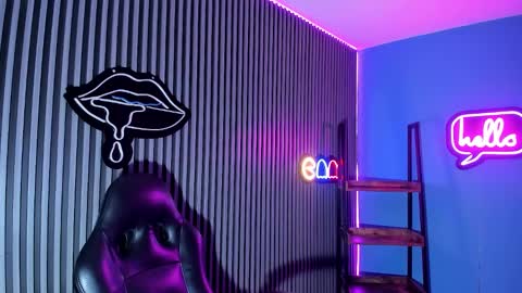 Jeff  online show from February 2025 06:40:01 AM