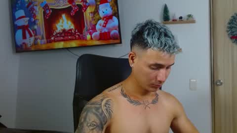 Snapshot of jeff_seid77 chatting on December 2025 12:07:01 AM Jeff Seid online show from December 2025 12:07:01 AM