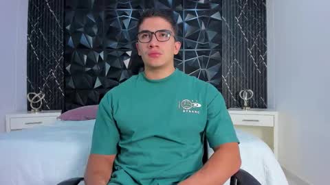 Jeff online show from October 2025 07:35:02 PM