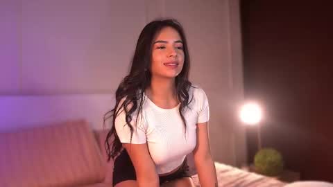 Isabella online show from February 2025 03:26:01 AM
