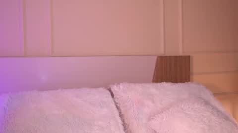 Isabella online show from October 2025 01:24:02 AM