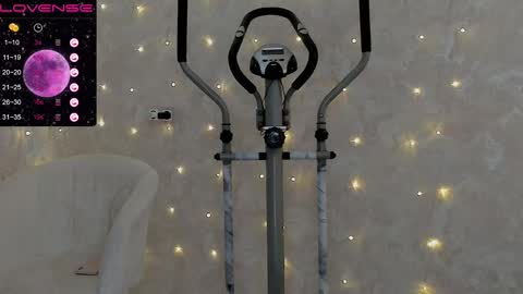 EvaSileZ online show from February 2025 07:31:02 AM