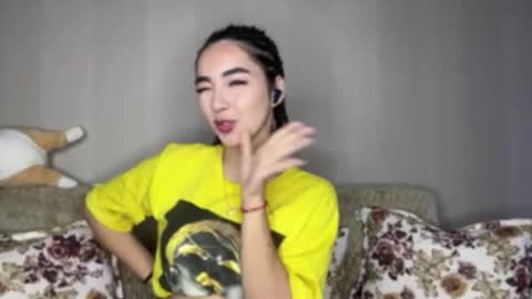 Jenifer online show from September 2025 04:49:02 AM