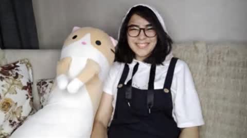 Snapshot of jenifersimon chatting on October 2025 07:22:01 PM Jenifer online show from October 2025 07:22:01 PM