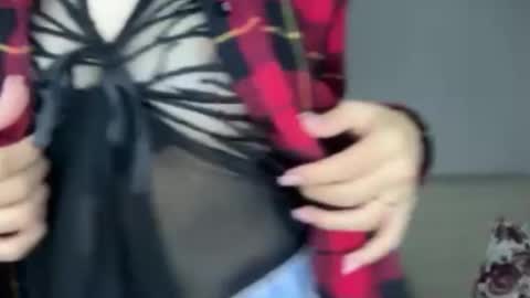 Snapshot of jenifersimon chatting on October 2025 03:23:02 PM Jenifer online show from October 2025 03:23:02 PM