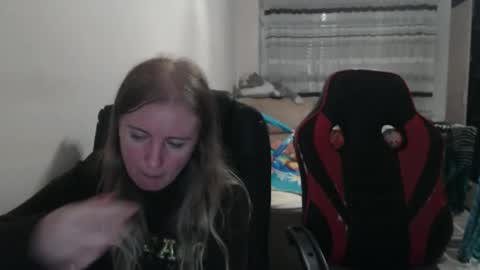 JenisAndPeter online show from October 2025 07:54:01 PM