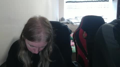 JenisAndPeter online show from October 2025 08:02:02 AM