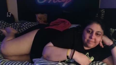 Snapshot of jennabrady chatting on October 2025 02:03:02 AM Dragon Queen. Be my Dragon -- and online show from October 2025 02:03:02 AM