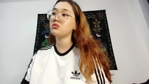 Snapshot of jennatyan chatting on September 2025 12:31:02 PM JENNA online show from September 2025 12:31:02 PM