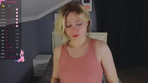 Snapshot of jennifer_mathis chatting on October 2025 04:08:02 PM jennifer_mathis online show from October 2025 04:08:02 PM