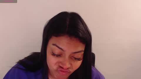 Snapshot of jennifer_oliveira chatting on September 2025 07:19:02 AM Jenn 3 online show from September 2025 07:19:02 AM