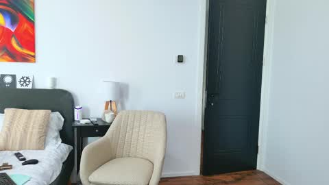 Jenny online show from February 2025 07:33:01 AM