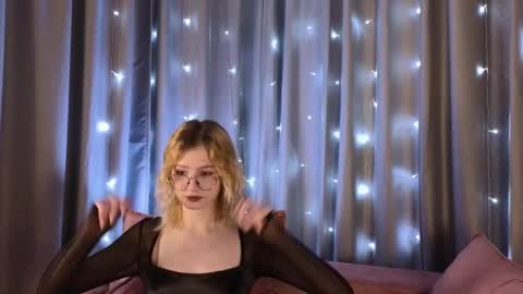 jenny_bunny_ online show from December 2024 01:24:02 AM