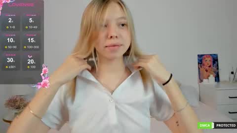 Jenny online show from September 2025 08:08:02 PM