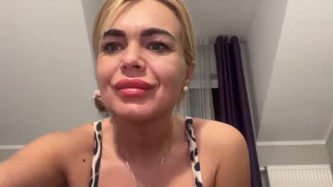 Jenny online show from January 2025 09:15:02 AM