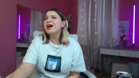 jenny_smitx online show from February 2025 11:02:02 AM