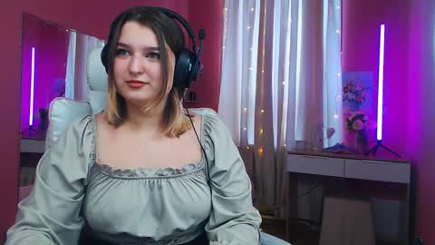 jenny_smitx online show from March 2025 10:35:02 AM