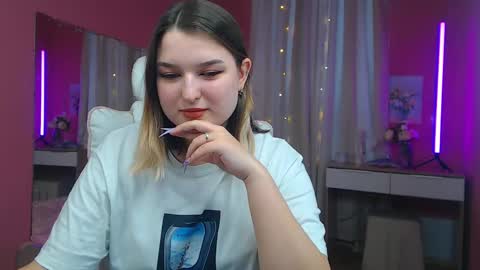 jenny_smitx online show from March 2025 12:04:02 PM