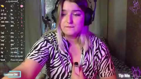 jenny_smitx online show from October 2025 07:10:02 AM