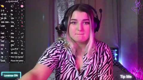 jenny_smitx online show from November 2025 06:14:01 AM