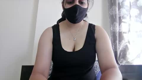 Snapshot of jennydolphin chatting on November 2025 04:22:02 AM Jenny online show from November 2025 04:22:02 AM