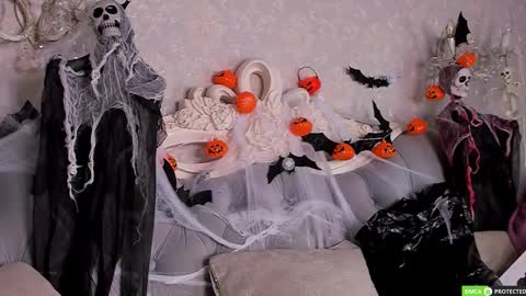 Jenny Ferguson online show from October 2025 06:10:02 PM