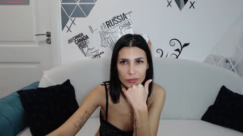 Jenny online show from January 2025 12:19:02 PM