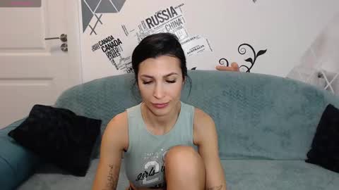 Jenny online show from February 2025 10:01:02 AM