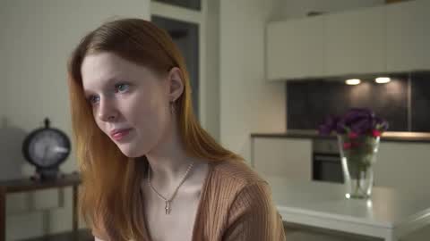 Molly online show from October 2025 03:31:01 PM