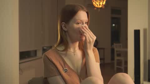 Molly online show from October 2025 03:34:01 PM