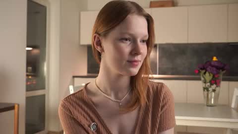 Molly online show from October 2025 06:41:02 PM