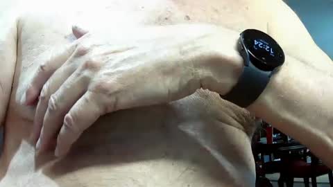 Snapshot of jerrynfla chatting on December 2024 05:23:02 PM jerrynfla online show from December 2024 05:23:02 PM