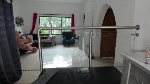 Snapshot of jess1ca_herrera chatting on October 2025 09:50:02 PM jessica herreraToday I will be your devil and you my victim online show from October 2025 09:50:02 PM