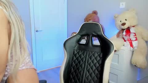 Snapshot of jess1ca_rabb1t chatting on January 2025 07:49:01 AM jess1ca_rabb1t online show from January 2025 07:49:01 AM