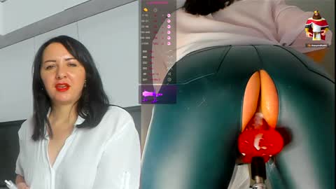 Snapshot of jess_benz chatting on December 2024 05:37:01 AM Jessica online show from December 2024 05:37:01 AM