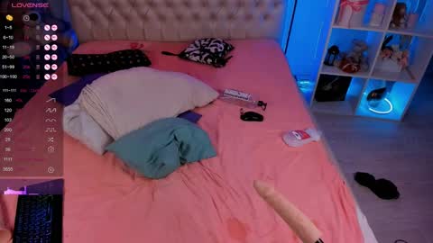 Jess online show from December 2024 10:17:02 AM