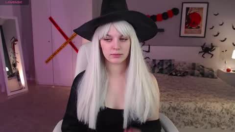 Jess online show from October 2025 07:34:02 AM