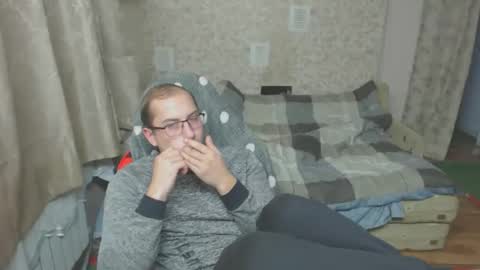 Jess online show from October 2025 04:47:01 PM