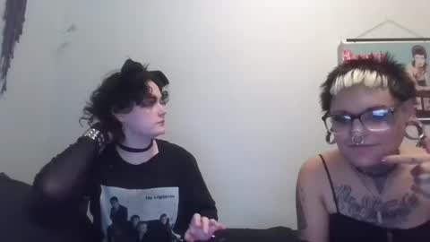 Jess and Pup online show from September 2025 11:49:02 PM