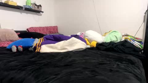 Hungjessy online show from March 2025 07:17:01 PM