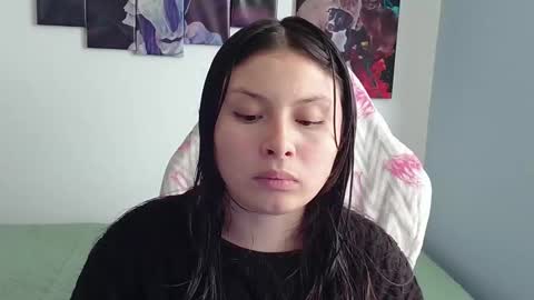 Jessica gomez online show from November 2025 08:33:02 PM